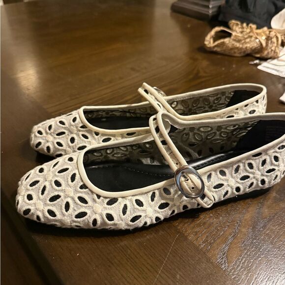 Acinda White and Black Floral Mary Jane Flats - Picture 16 of 16